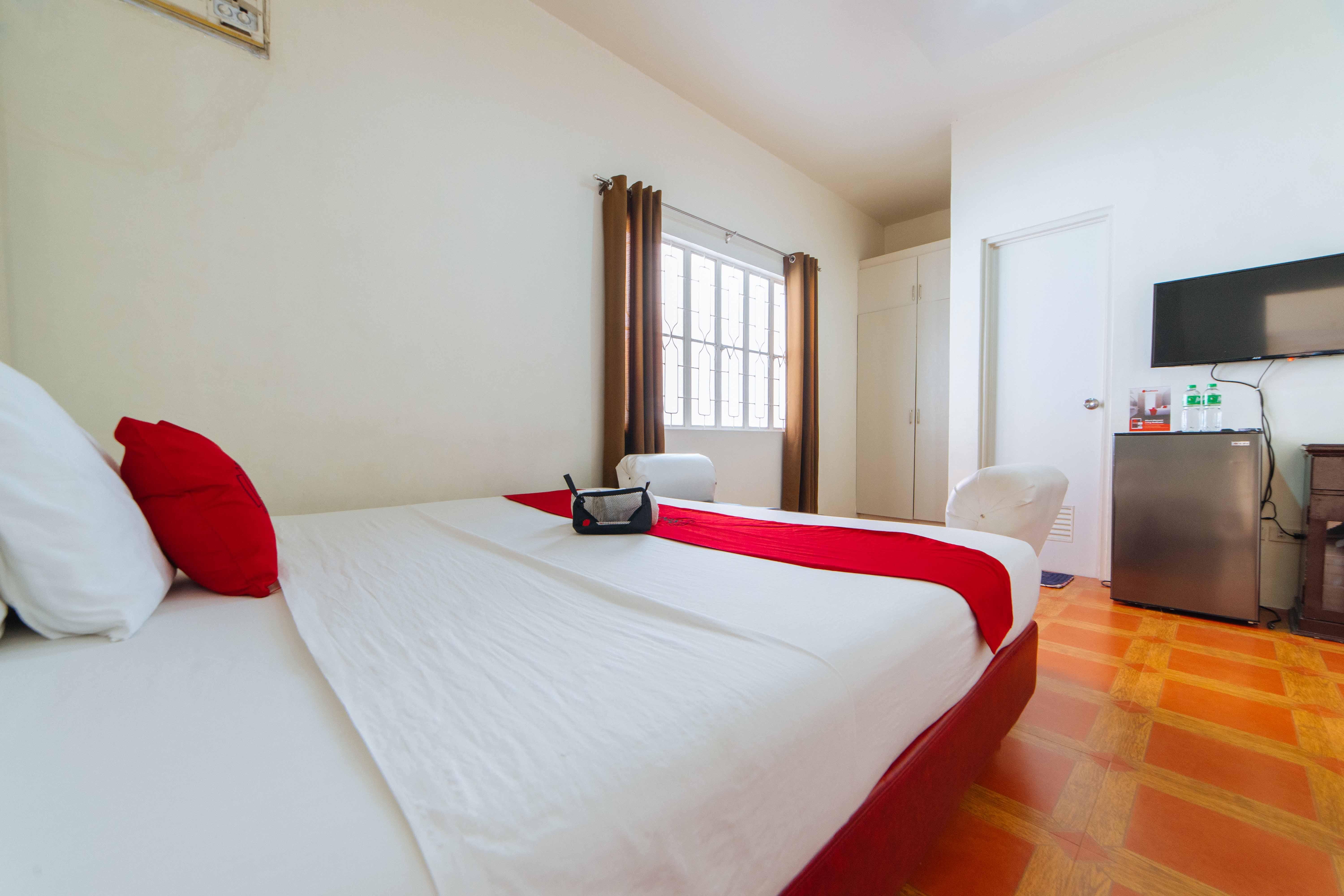 Reddoorz Near Walking Street Angeles City Eksteriør billede
